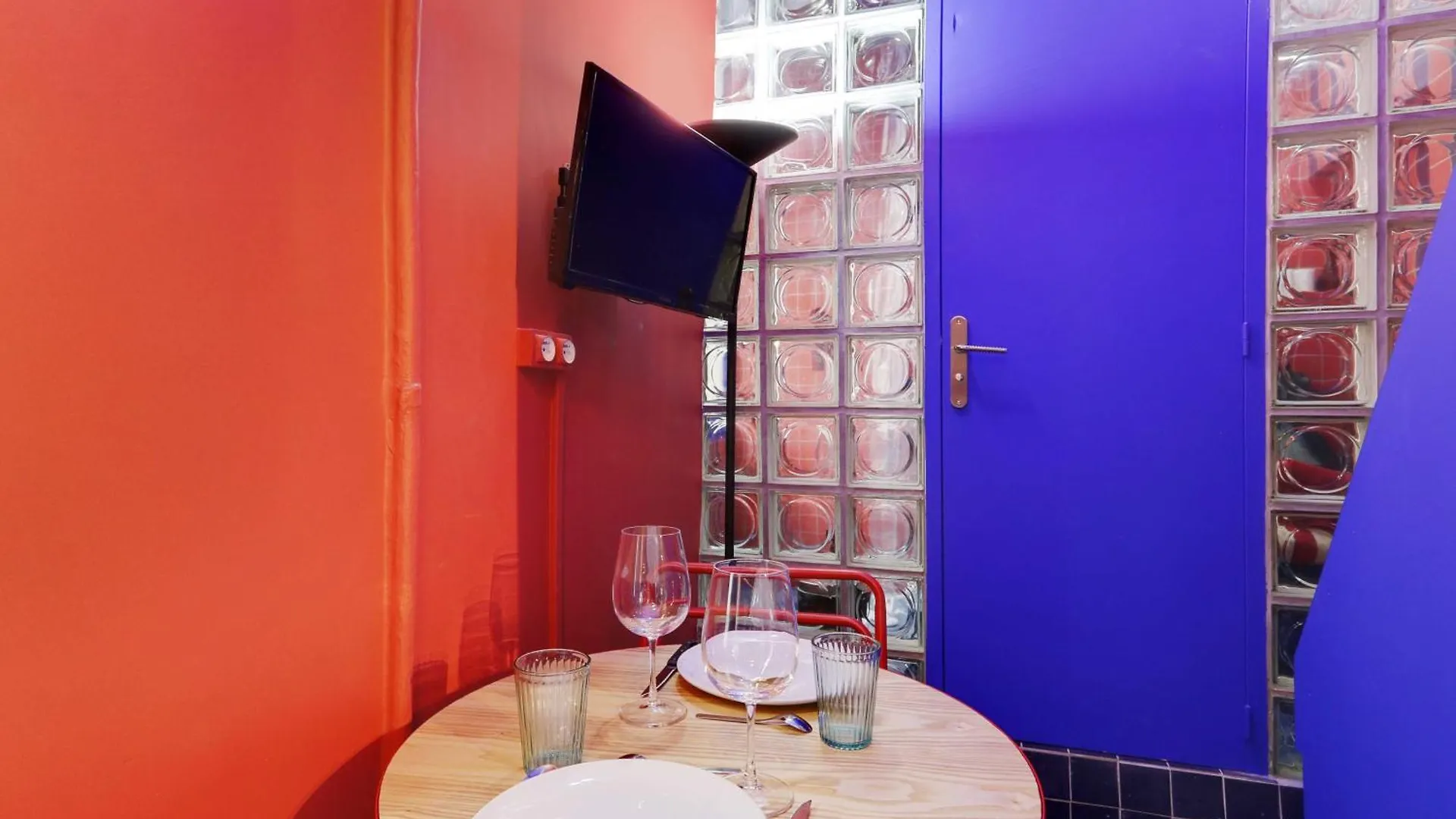 Colourful For 2 - Heart Of Le Marais
