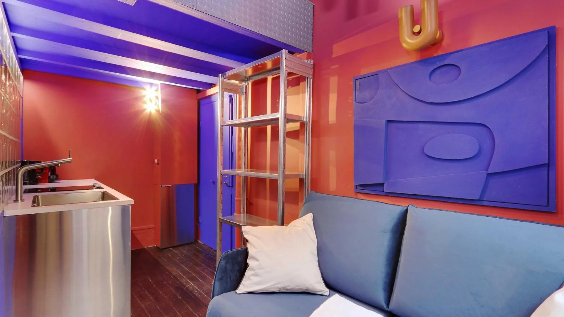 Colourful For 2 - Heart Of Le Marais Apartment *