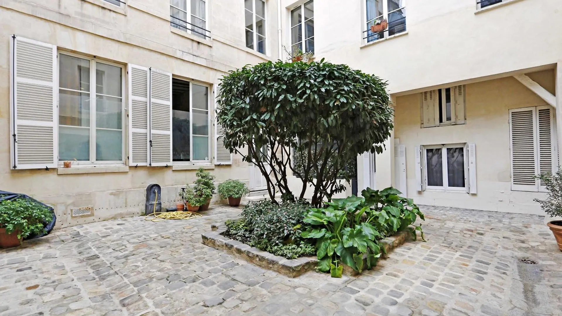 Colourful For 2 - Heart Of Le Marais * Paris